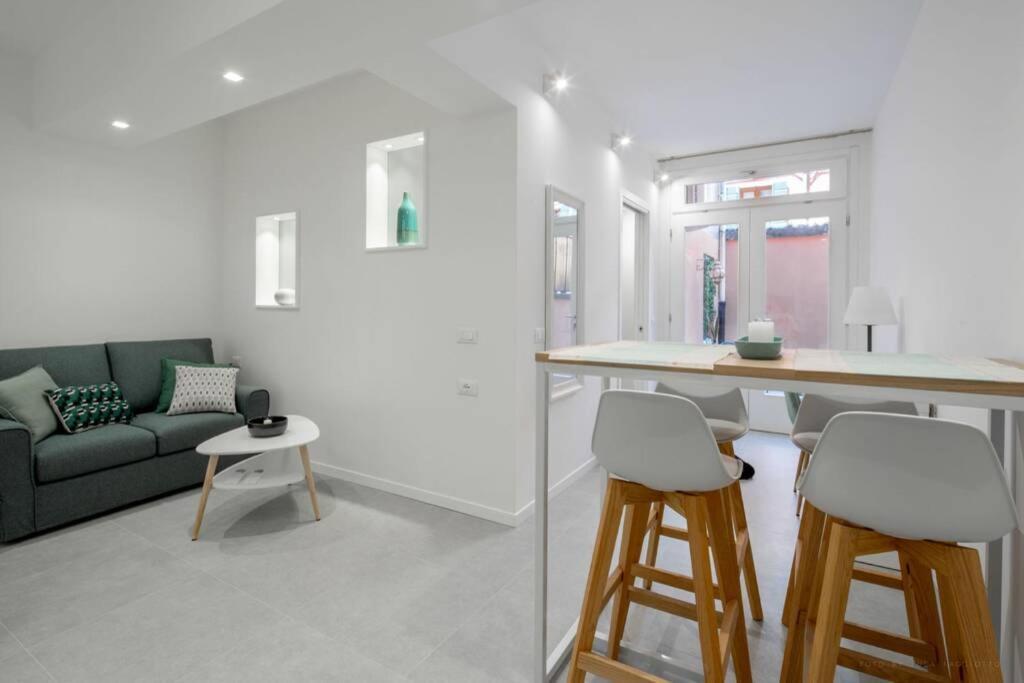 Appartamento Ormesini Private Courtyard Apartment Venezia